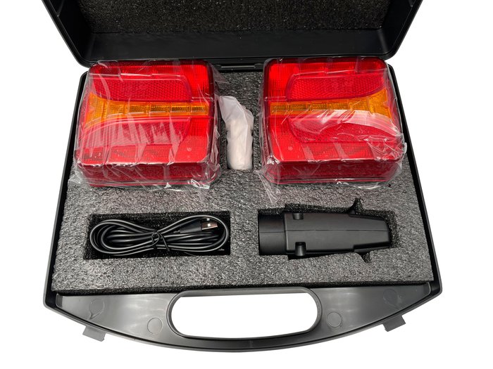 Nero Radio Remote Control Rear Light Set
