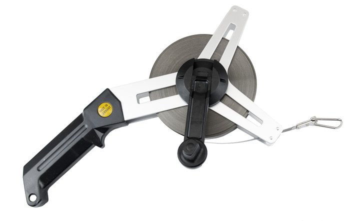 Stewe Nox Steel Measuring Tape attached on a triangular aluminum angled frame