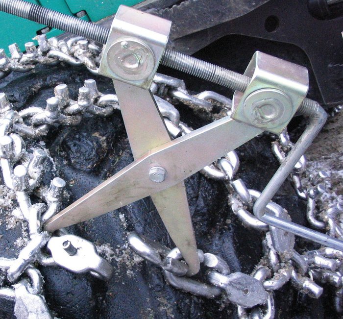 Tyre Chain Tensioner