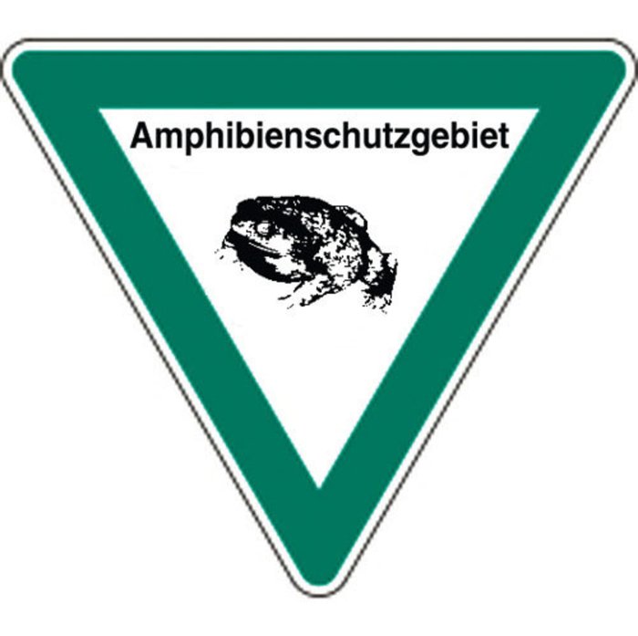 Sign with German text "Amphibienschutzgebiet" (Protected Area for Amphibians)