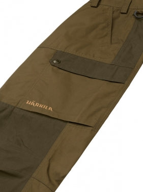 Bikses Harkila Asmunda, Tumši olīvu/Vītolu zaļas