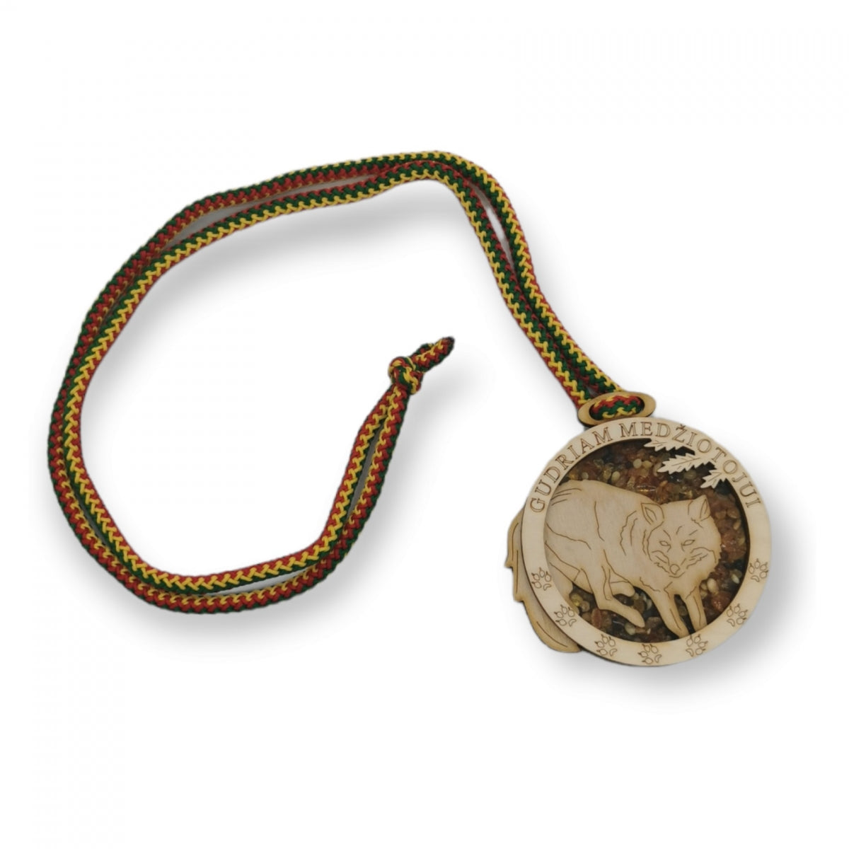 Medaļa ar dzintaru un lapsu