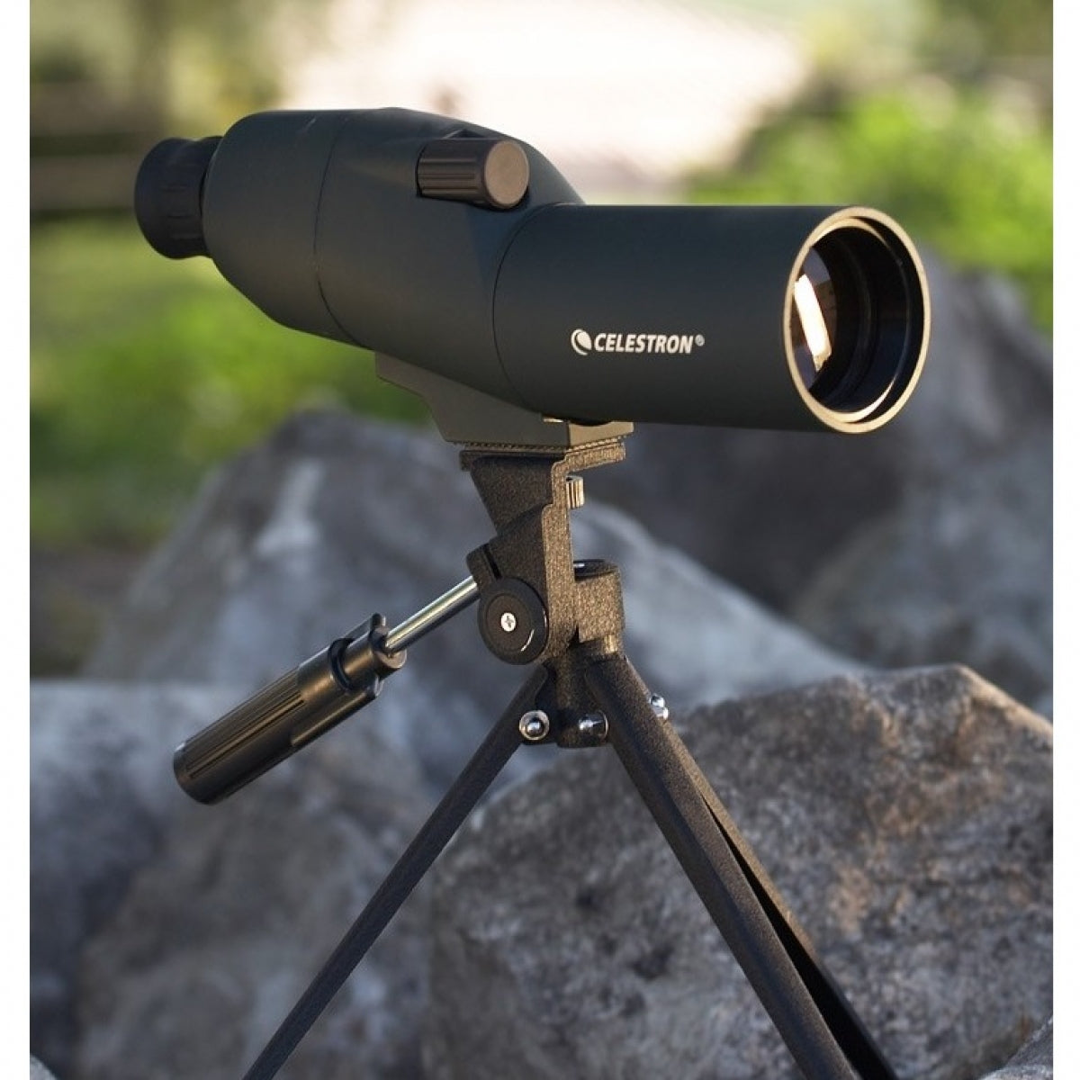 Monokulārs Celestron Upclose 60-45
