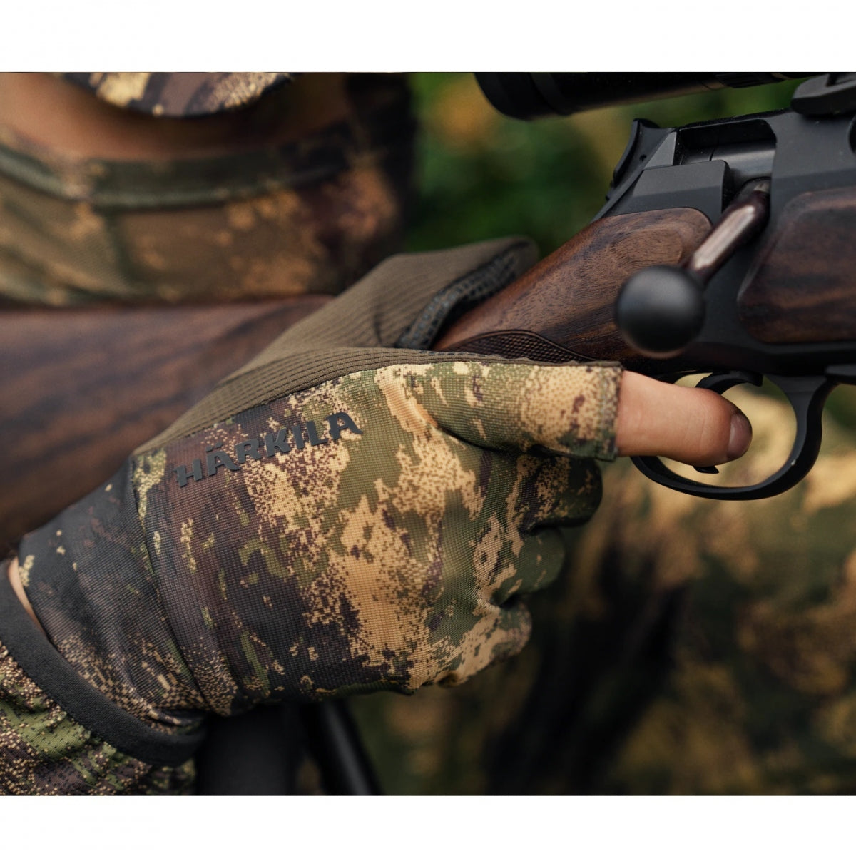 Cimdi HARKILA Deer Stalker camo mesh AXIS MSP®Forest