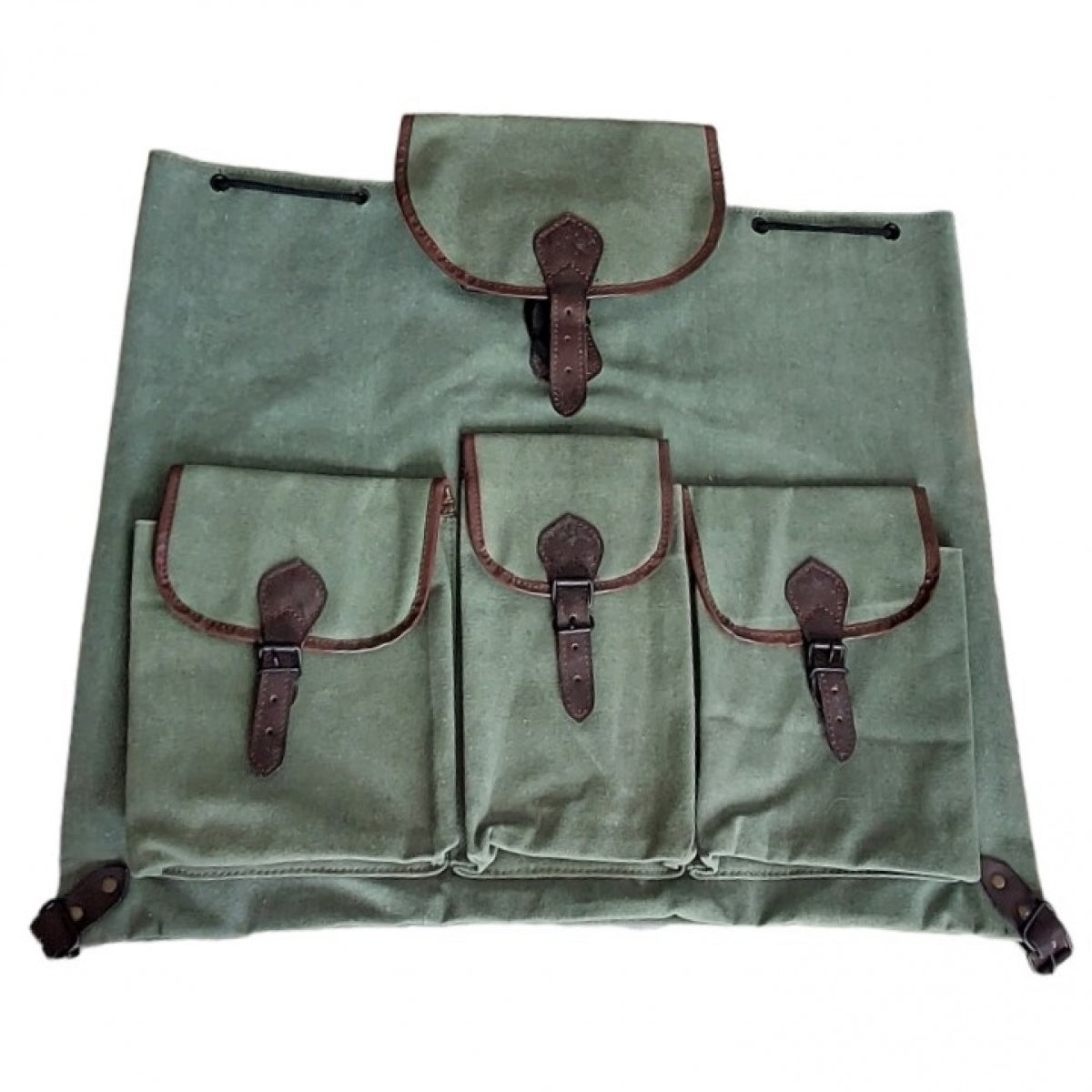 Backpack with three pockets (green) [auto-import]