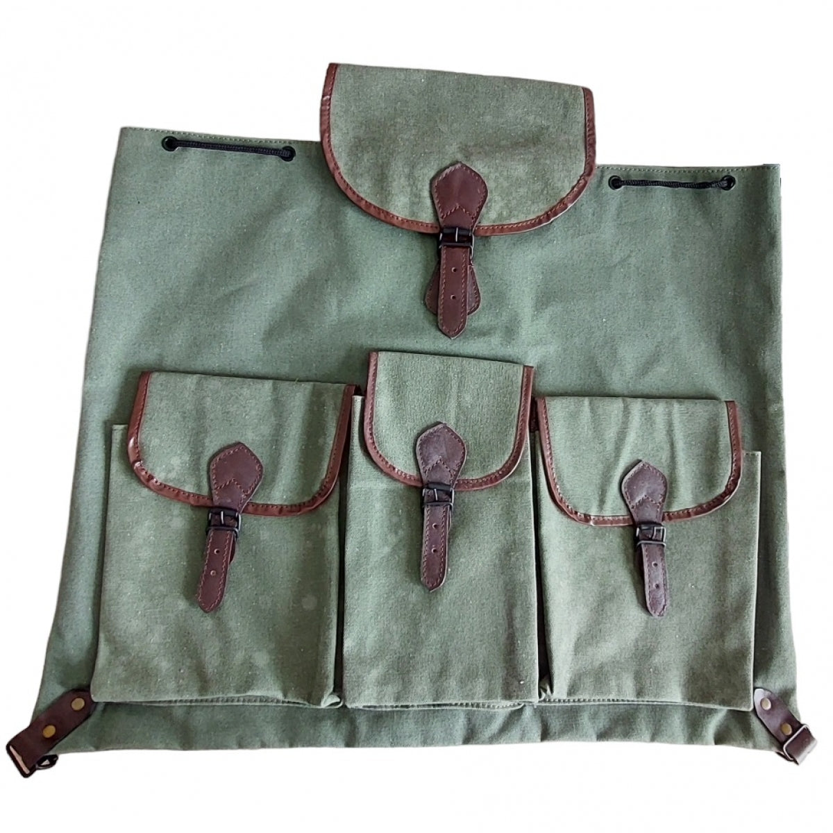 Backpack with three pockets (green) [auto-import]