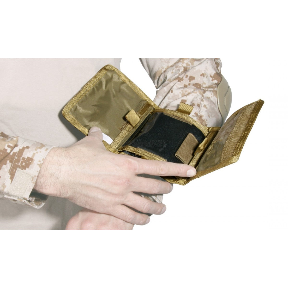 Kartes turētājs GERONIMO ARM TAN